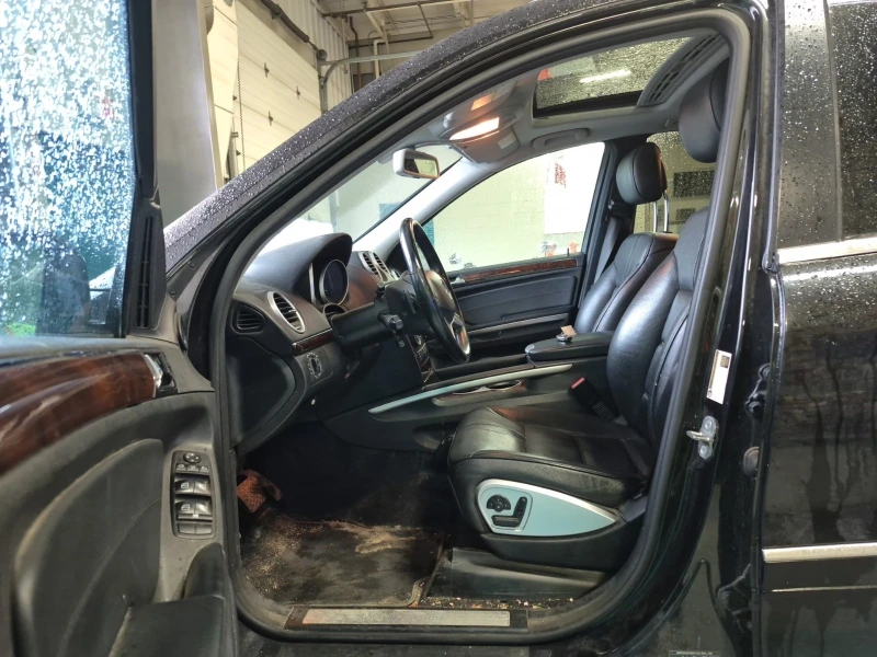 Mercedes-Benz ML 550 4Matic * * Обдухване * * Регулируемо окачване * * , снимка 5 - Автомобили и джипове - 53329508