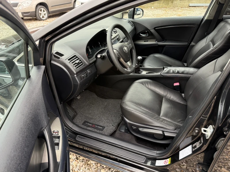 Toyota Avensis 2.0 D4D, снимка 5 - Автомобили и джипове - 53504026