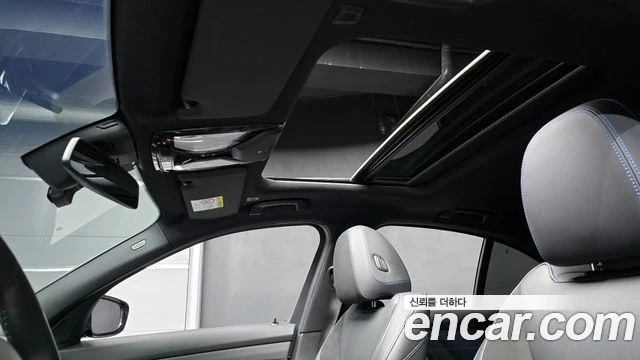 BMW 320 320i* M* SPORT* ПОДГРЕВ* НАВИГАЦИЯ* , снимка 8 - Автомобили и джипове - 54711974