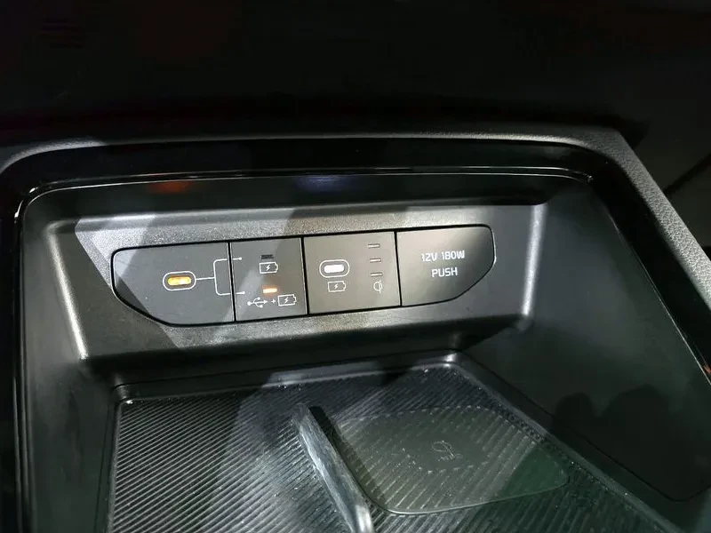 Kia K5 2.0 Noblesse, снимка 12 - Автомобили и джипове - 55738976