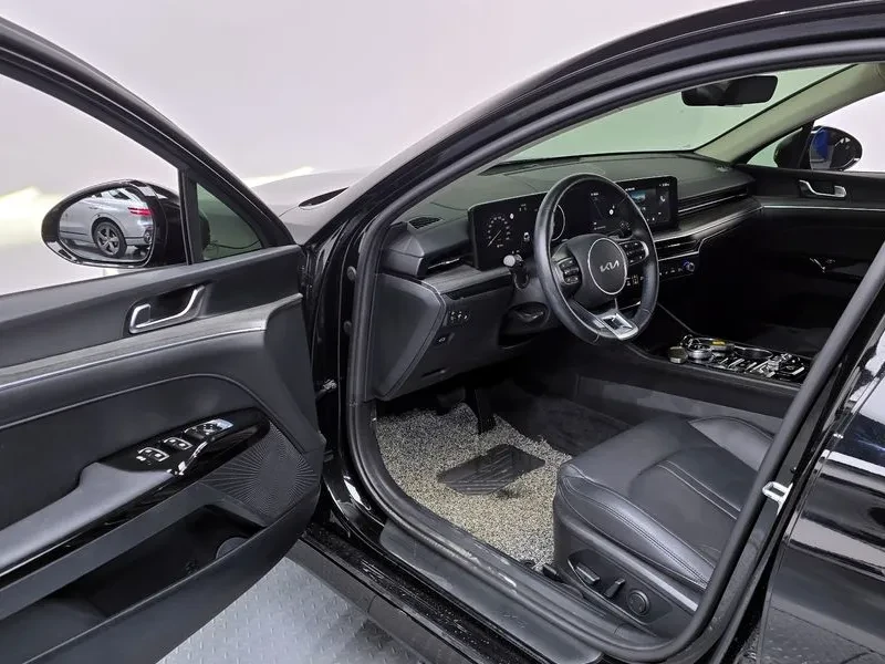 Kia K5 2.0 Noblesse, снимка 10 - Автомобили и джипове - 55738976