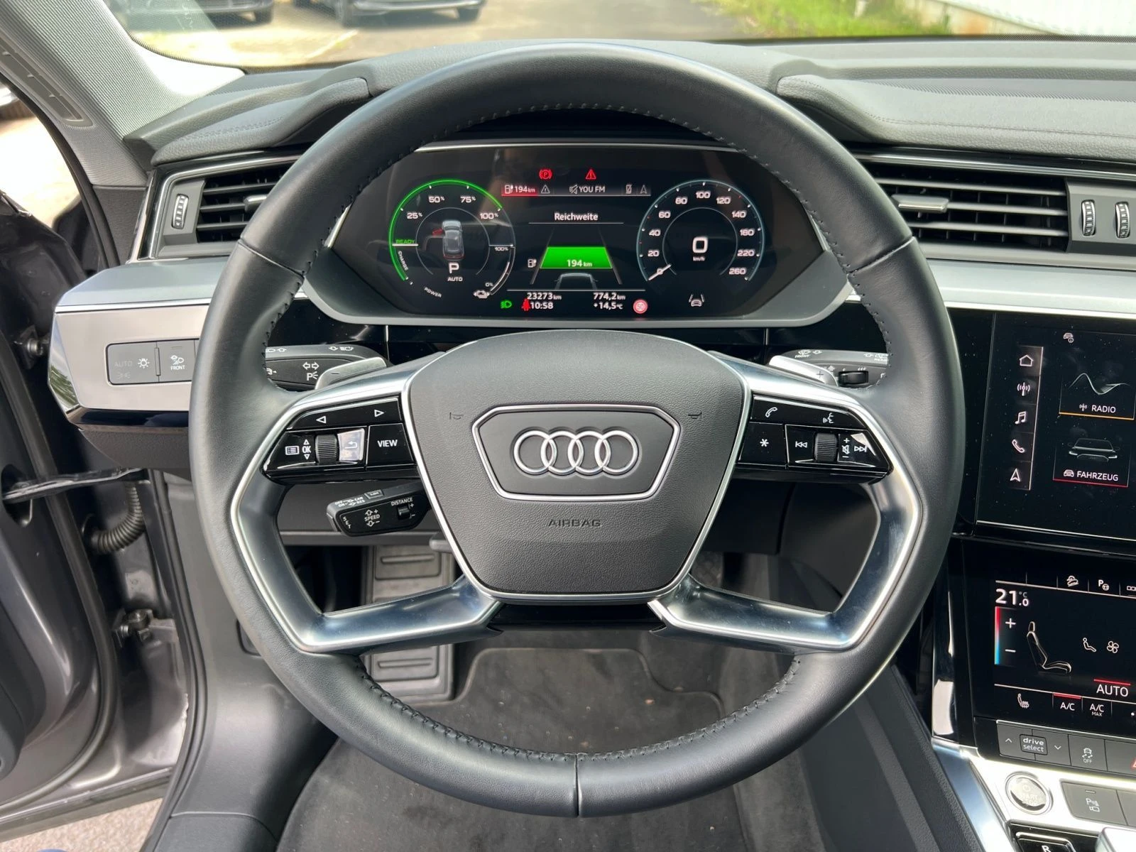 Audi E-Tron 50/ QUATTRO/ LIFT/ CAMERA/ LED/ VIRTUAL COCKPIT/  - изображение 9