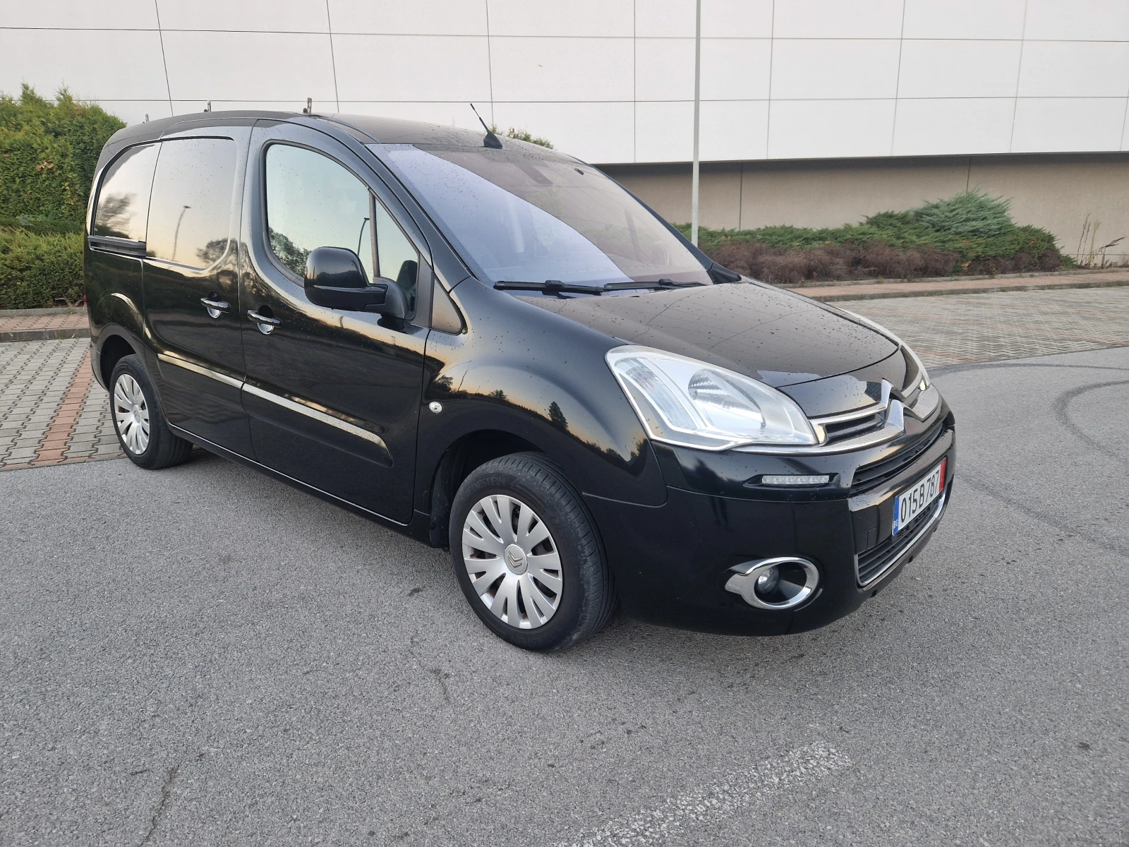 Citroen Berlingo 1, 6HDI, 3места, Navi - изображение 7