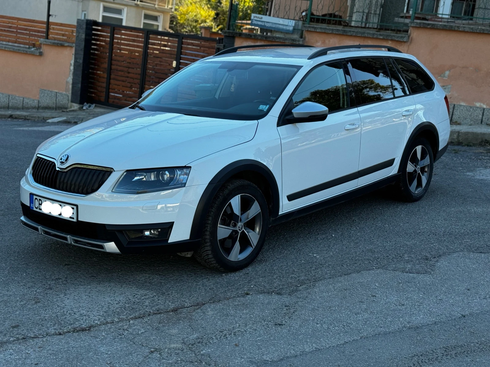 Skoda Octavia Scout - изображение 2