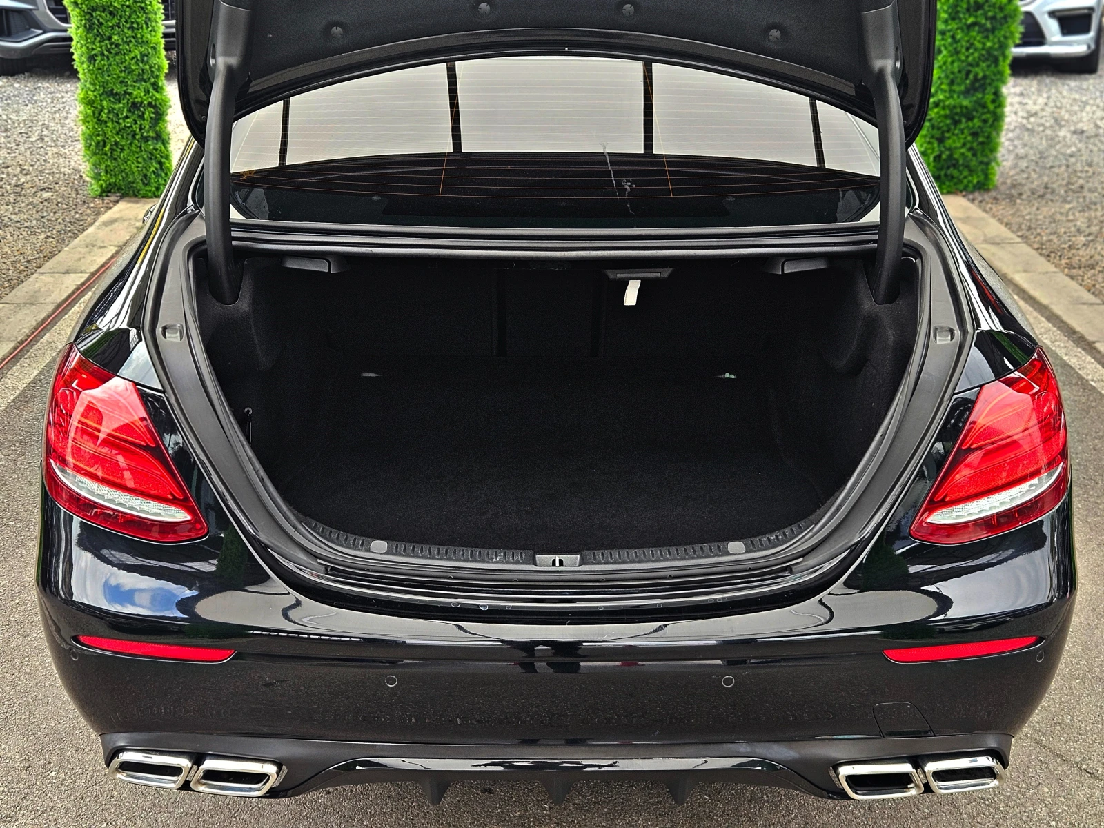 Mercedes-Benz E 220 AMG/9GTRONIC/CAMERA/ПОДГРЕВ/AMBIENT/BURMESTER/LIZI - изображение 8