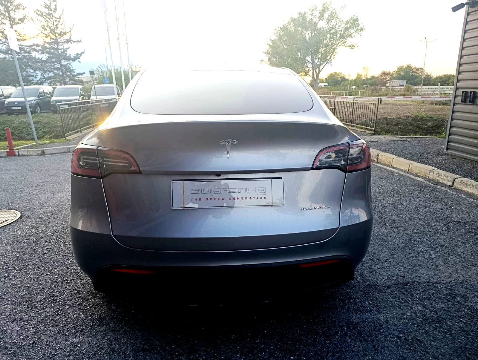 Tesla Model Y Long Range Dual Motor  - изображение 6