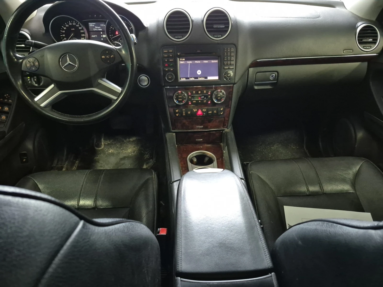 Mercedes-Benz ML 550 4Matic * * Обдухване * * Регулируемо окачване * *  - изображение 6