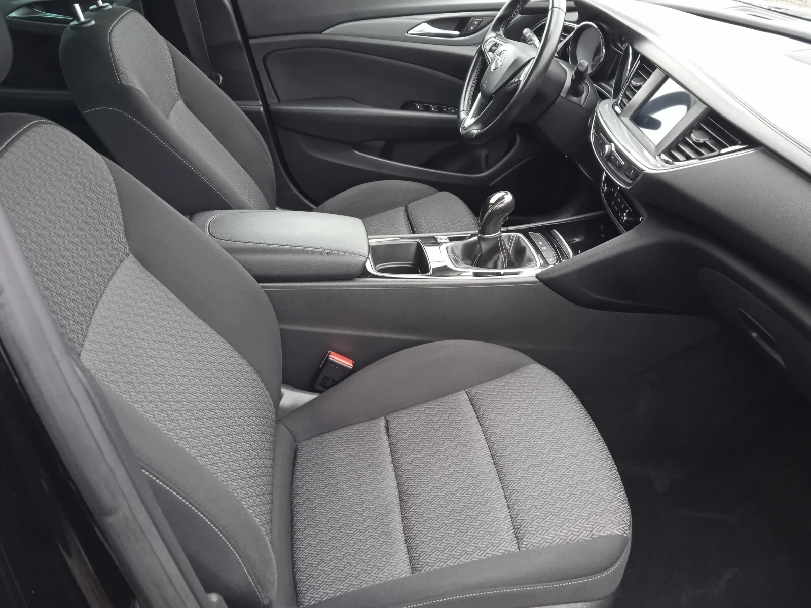 Opel Insignia 1.6crdi cosmo - изображение 8