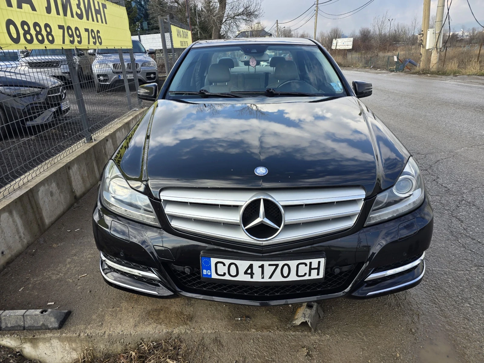Mercedes-Benz C 350 AVANGARDE/4MATIC/ЕВРПЕЙСКА КОЛА/СМЕНЕНИ ВЕРИГИ, снимка 2 - Автомобили и джипове - 53724433