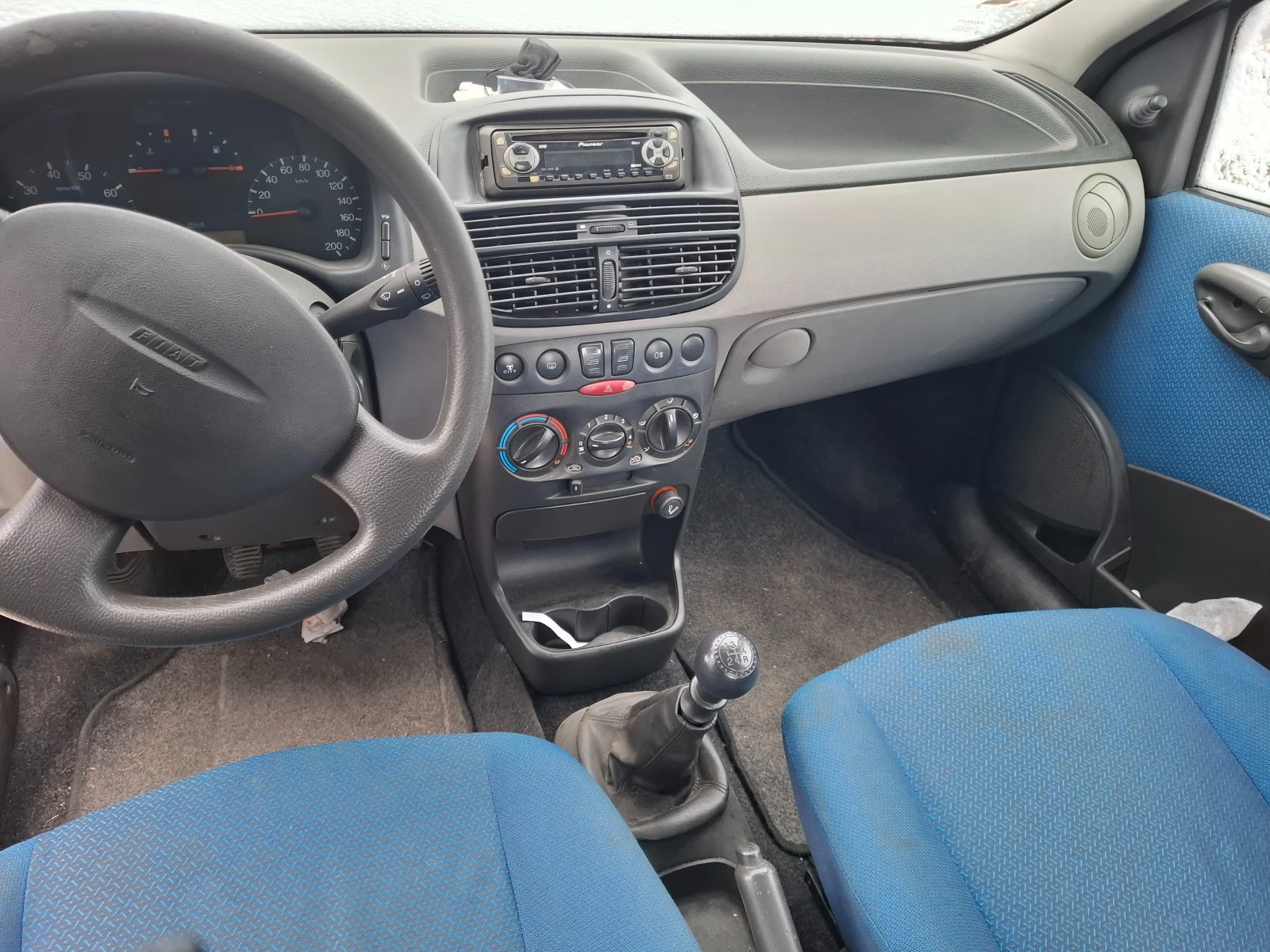 Fiat Punto, снимка 3 - Автомобили и джипове - 54198629