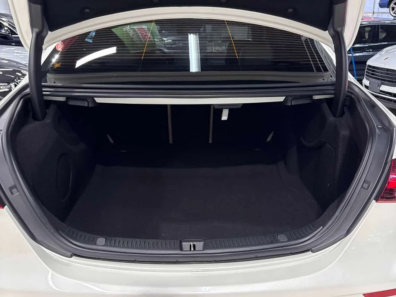 Mercedes-Benz E 63 AMG * E 63 S * CARBON* BURMASTER* ДИСТРОНИК* 360 КАМ* , снимка 14 - Автомобили и джипове - 54328283