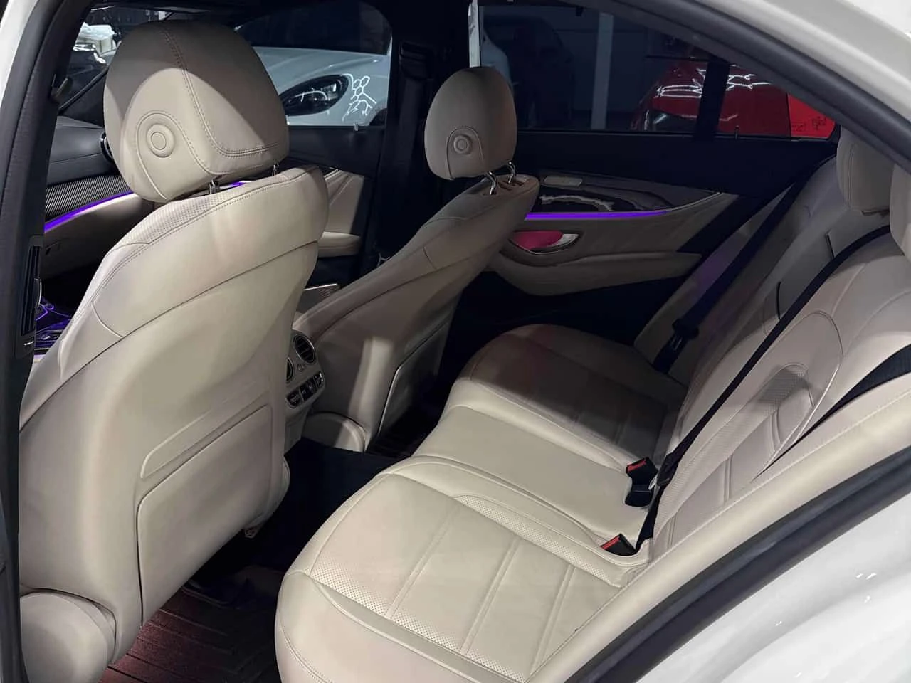 Mercedes-Benz E 63 AMG * E 63 S * CARBON* BURMASTER* ДИСТРОНИК* 360 КАМ* , снимка 11 - Автомобили и джипове - 54328283