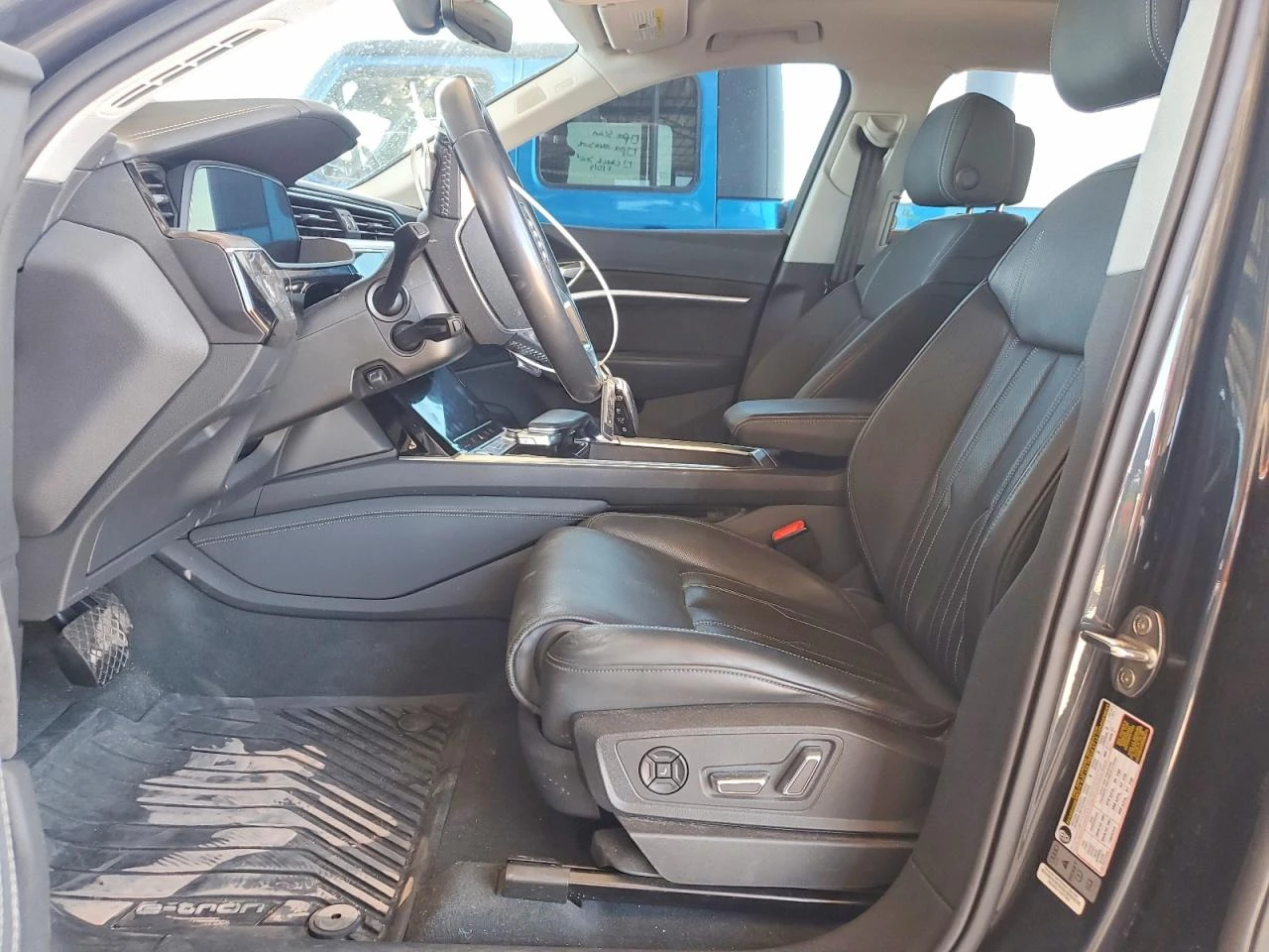 Audi E-Tron Prestige, снимка 7 - Автомобили и джипове - 54401901