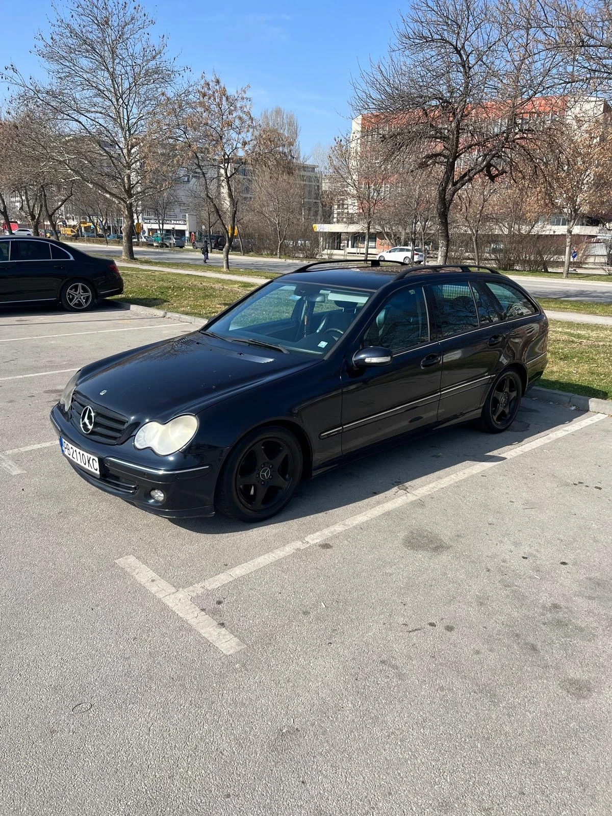 Mercedes-Benz C 270 Avantgarde, снимка 2 - Автомобили и джипове - 54554845