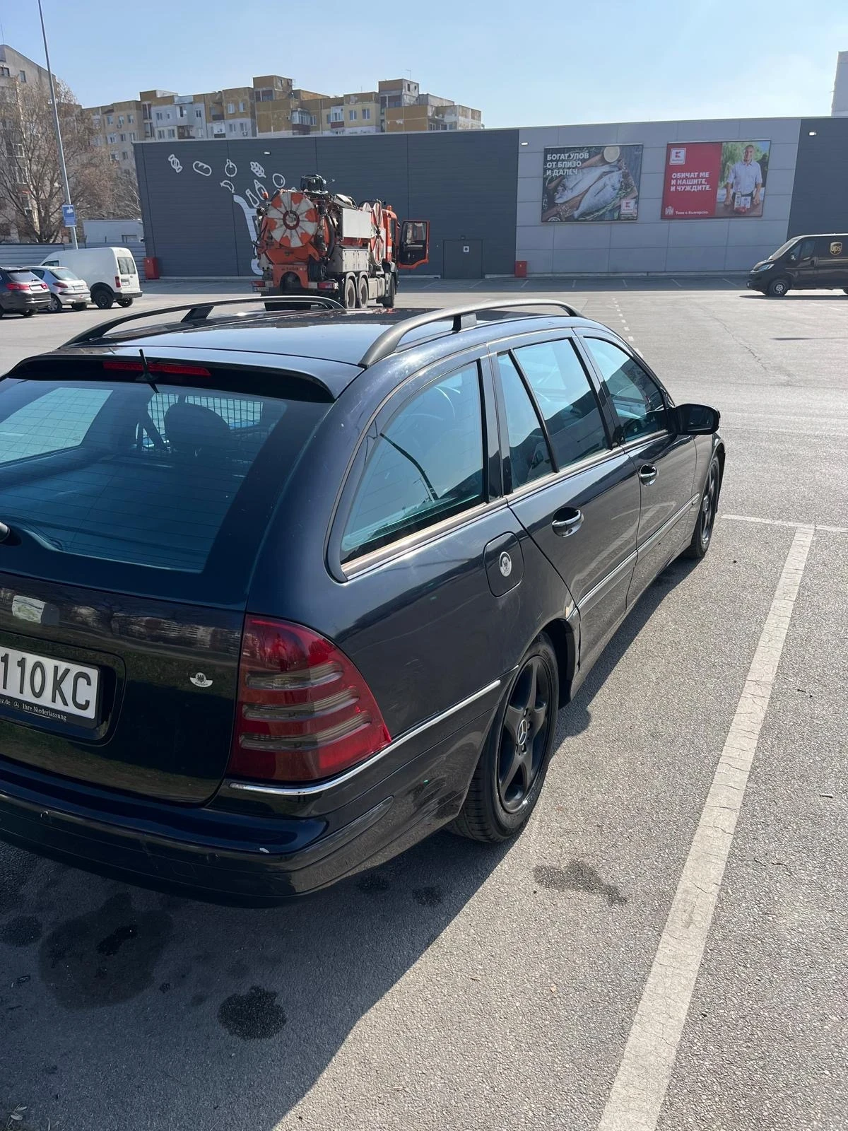 Mercedes-Benz C 270 Avantgarde, снимка 15 - Автомобили и джипове - 54554845