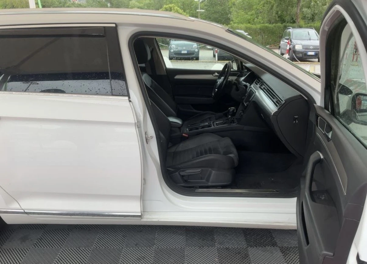 VW Passat HIGHLINE 4-MOTION DIGITAL DSG ОЧАКВАН ВНОС, снимка 11 - Автомобили и джипове - 54574492