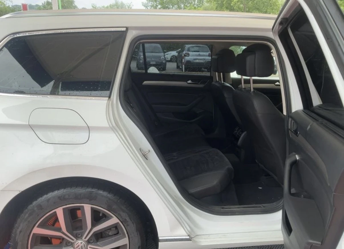 VW Passat HIGHLINE 4-MOTION DIGITAL DSG ОЧАКВАН ВНОС, снимка 10 - Автомобили и джипове - 54574492