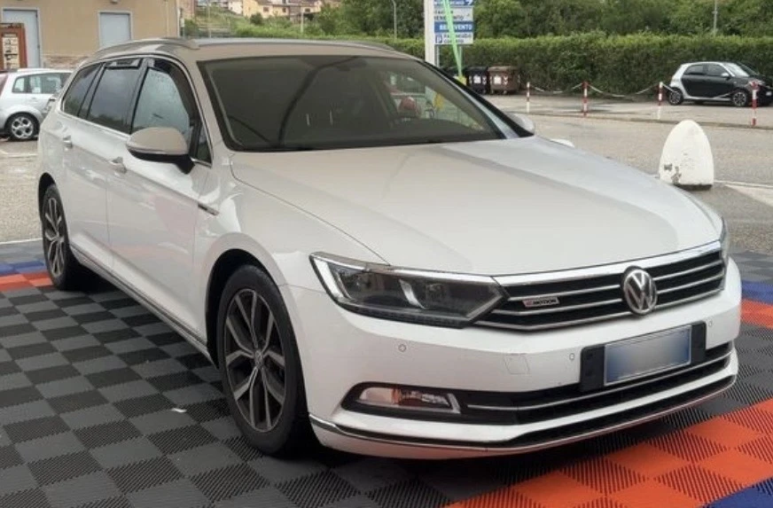 VW Passat HIGHLINE 4-MOTION DIGITAL DSG ОЧАКВАН ВНОС, снимка 2 - Автомобили и джипове - 54574492