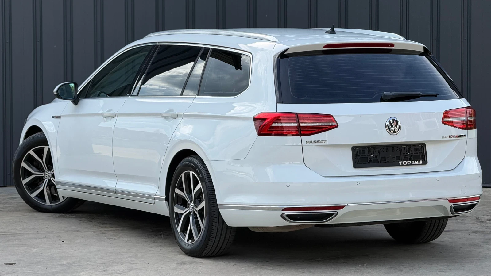 VW Passat HIGHLINE 4-MOTION DIGITAL DSG, снимка 4 - Автомобили и джипове - 54574492
