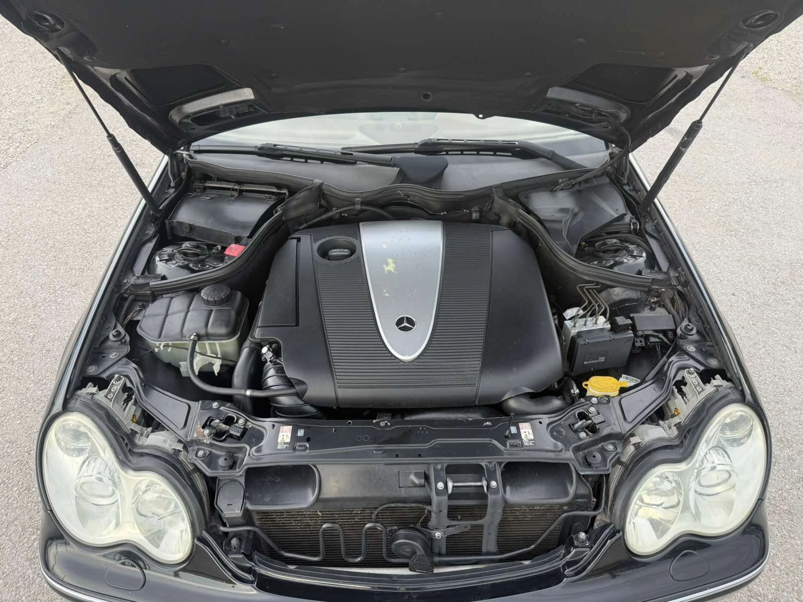 Mercedes-Benz C 220 2.2CDI КОЖА FaceLift142кс, снимка 16 - Автомобили и джипове - 54884307