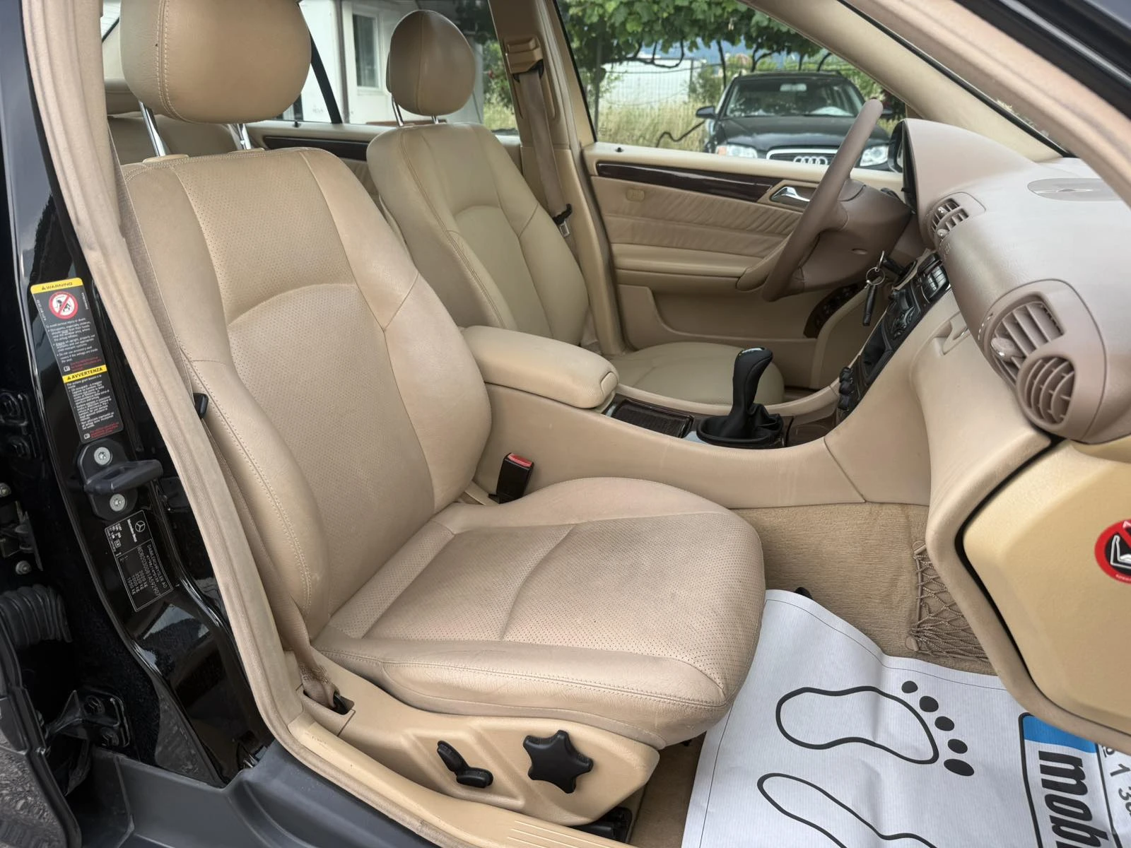 Mercedes-Benz C 220 2.2CDI КОЖА FaceLift142кс, снимка 13 - Автомобили и джипове - 54884307
