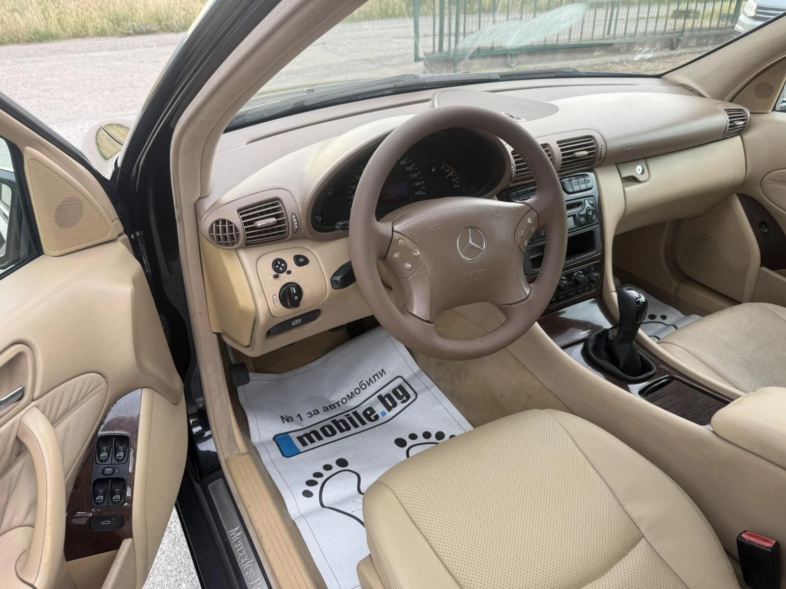 Mercedes-Benz C 220 2.2CDI КОЖА FaceLift142кс, снимка 10 - Автомобили и джипове - 54884307