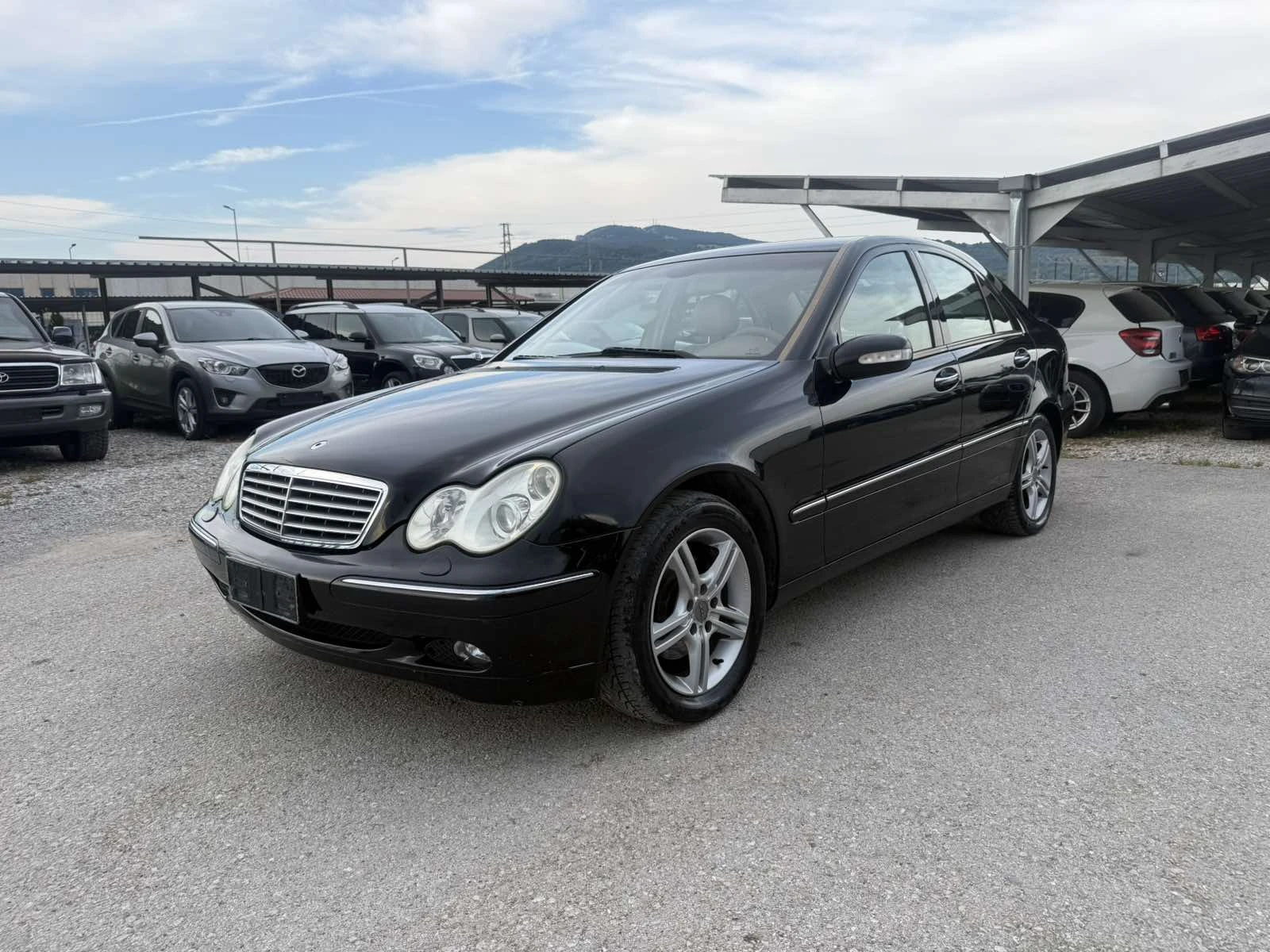 Mercedes-Benz C 220 2.2CDI КОЖА FaceLift142кс, снимка 3 - Автомобили и джипове - 54884307