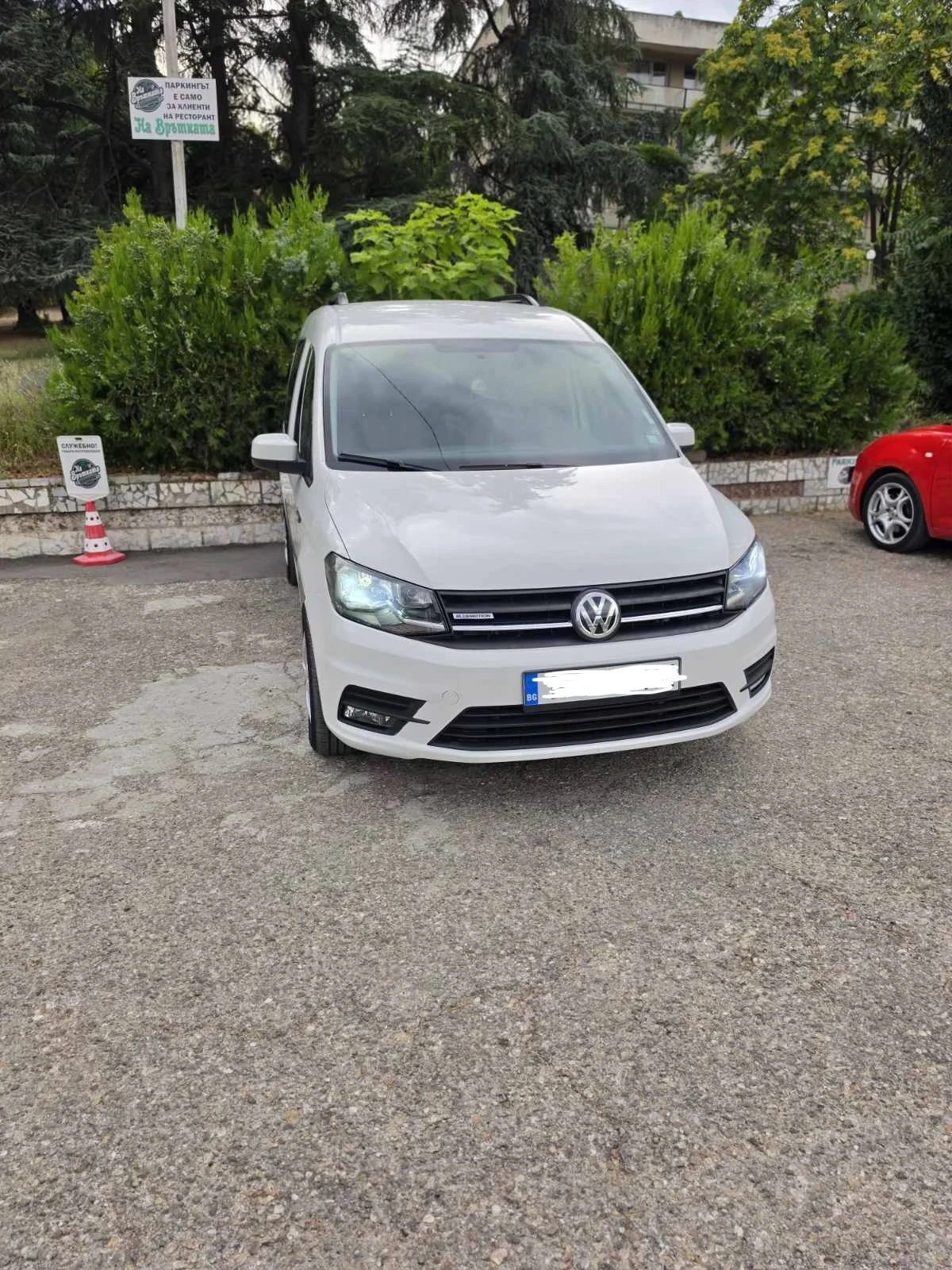 VW Caddy Maxi 1.4 Метан/Бензин, снимка 2 - Автомобили и джипове - 55221978