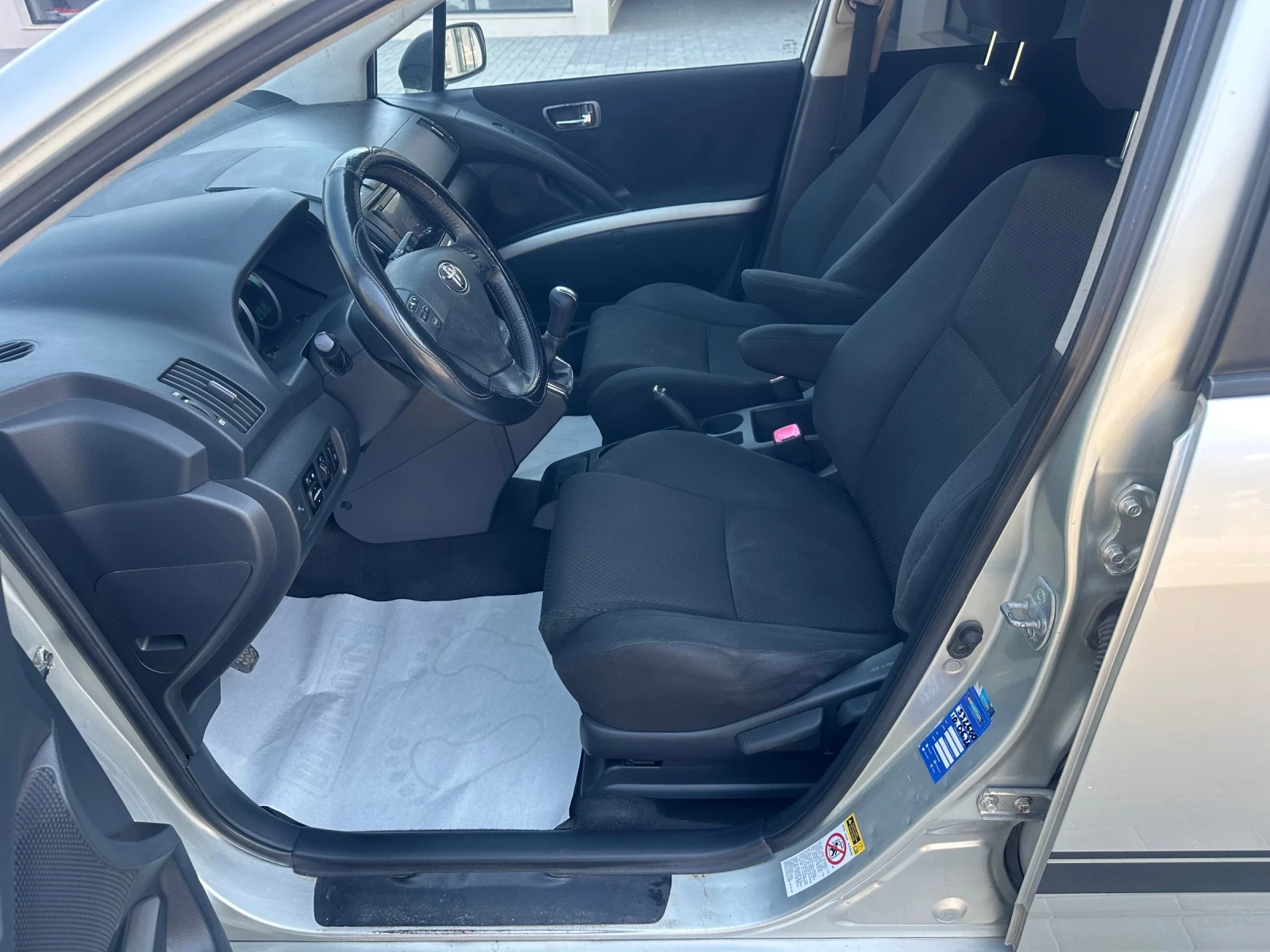 Toyota Corolla verso 2.0D4D-NAVI-CAMERA-6+ 1-FACE, снимка 10 - Автомобили и джипове - 55739925