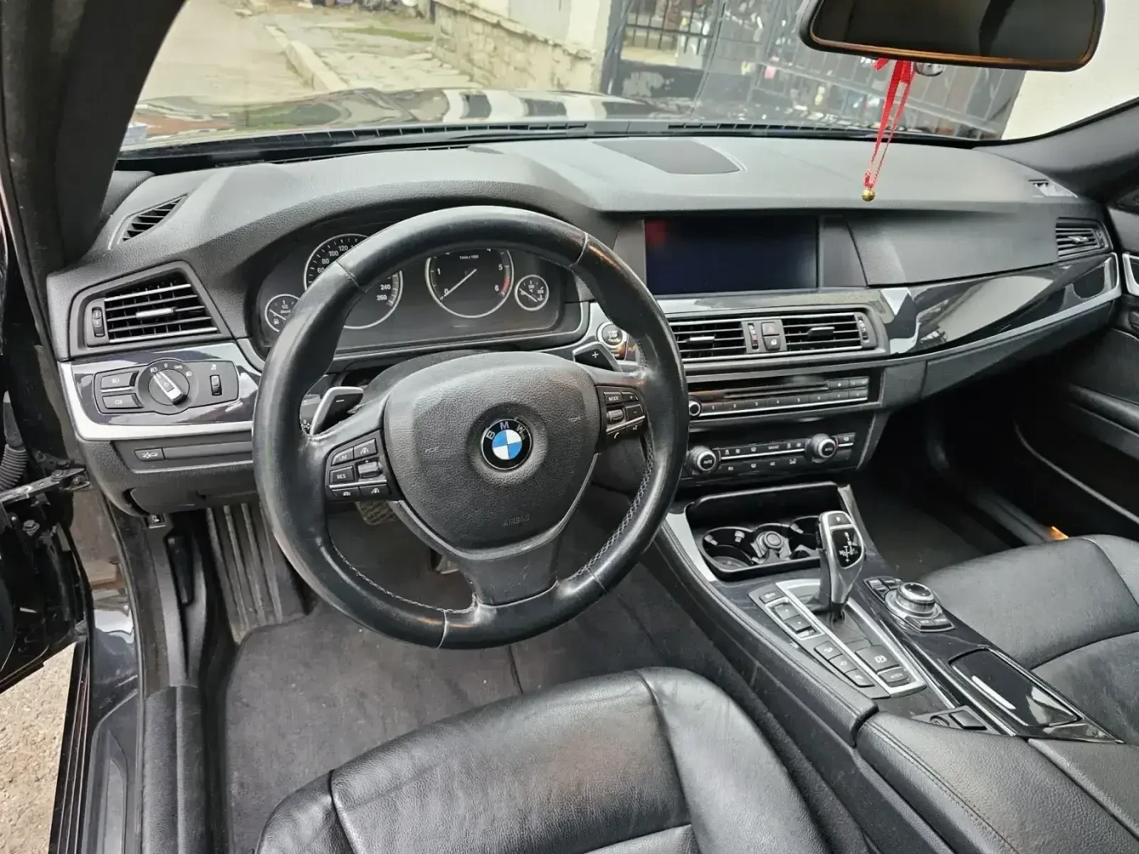 BMW 530 530 D X-drive, снимка 9 - Автомобили и джипове - 56048916