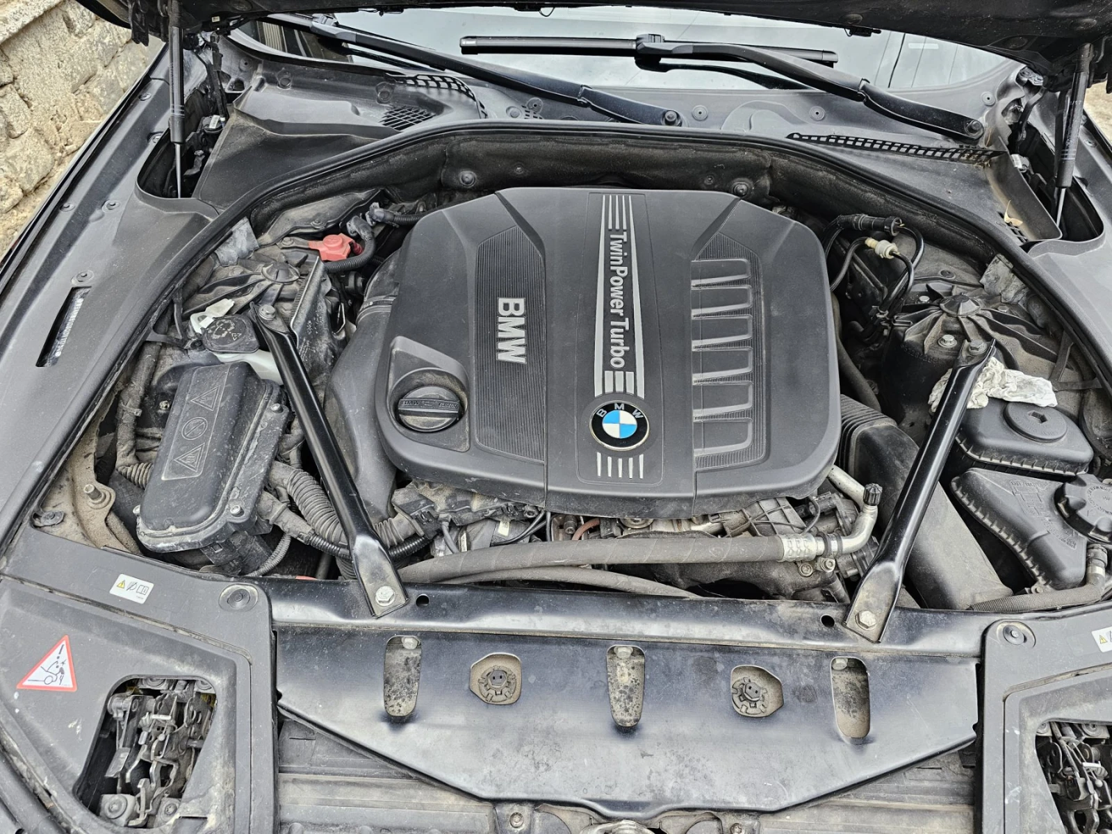 BMW 530 530 D X-drive, снимка 13 - Автомобили и джипове - 56048916