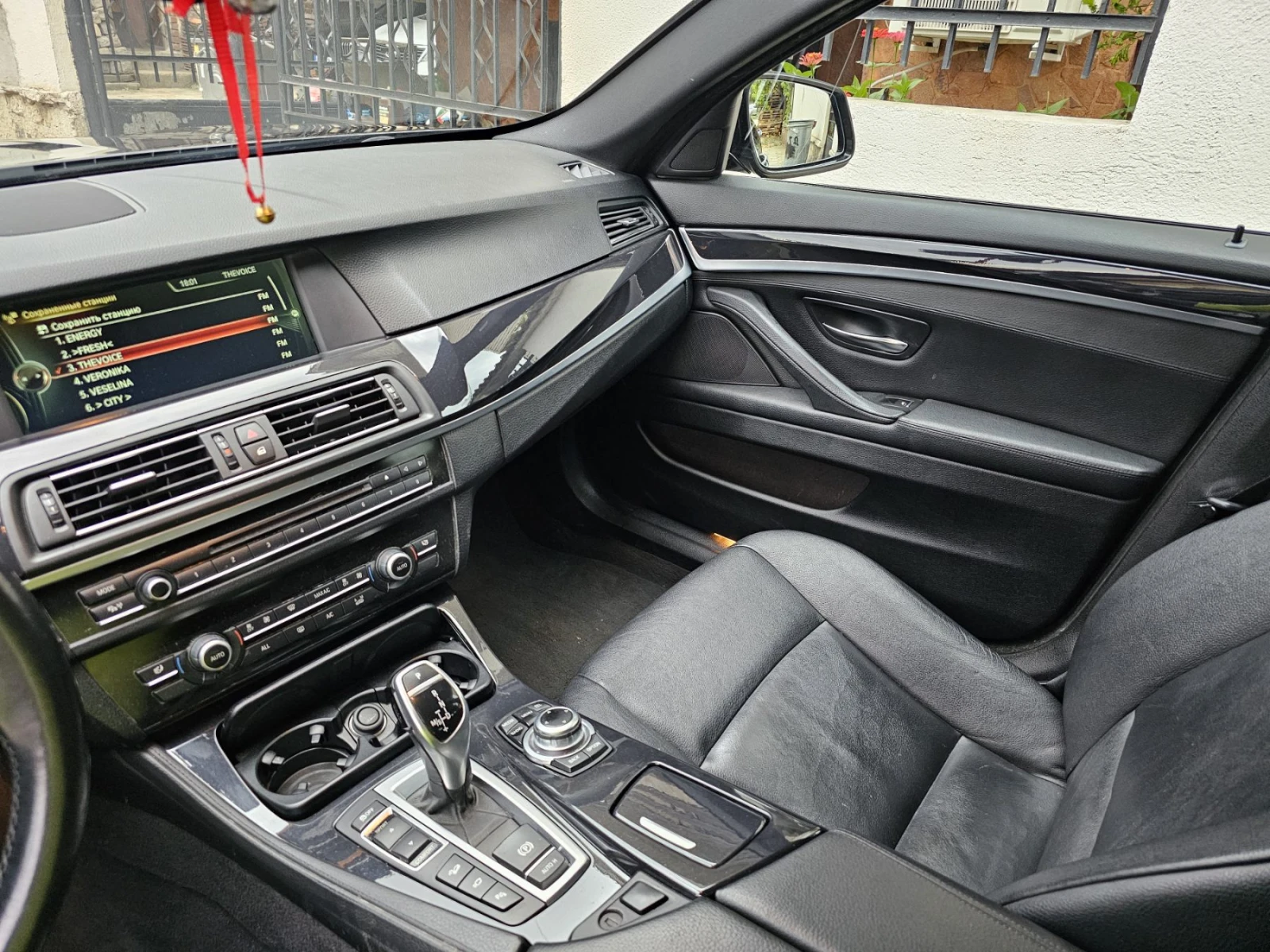 BMW 530 530 D X-drive, снимка 14 - Автомобили и джипове - 56048916