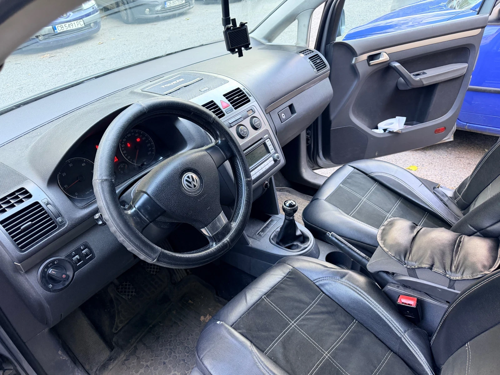 VW Touran 1900, снимка 2 - Автомобили и джипове - 56087388