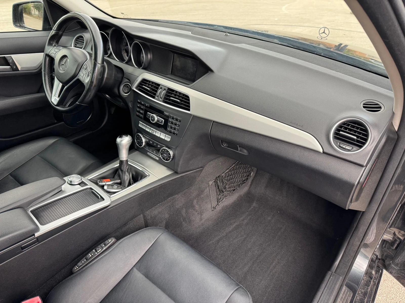 Mercedes-Benz C 180 2.2Cdi, снимка 13 - Автомобили и джипове - 56248934