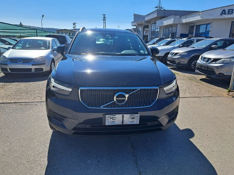 Volvo XC40, снимка 2 - Автомобили и джипове - 41525886