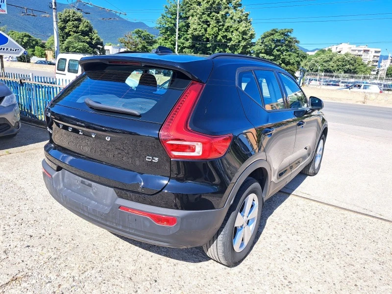 Volvo XC40, снимка 6 - Автомобили и джипове - 41525886