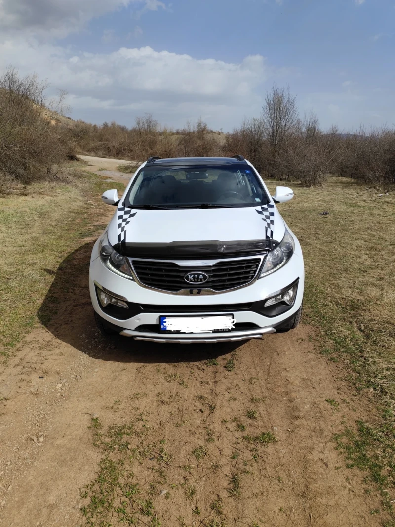 Kia Sportage 1.6 GDI/ Газов инжекцион/ Панорама/Регистриран , снимка 1 - Автомобили и джипове - 49516385