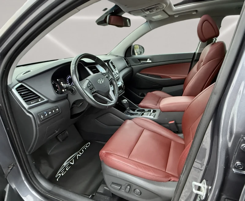 Hyundai Tucson, снимка 10 - Автомобили и джипове - 52031910