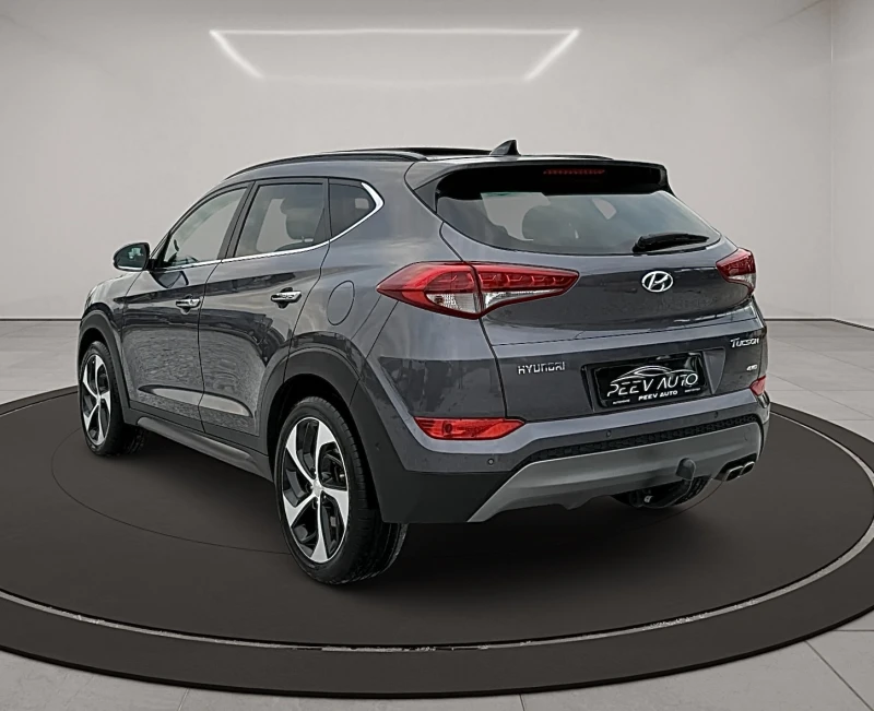 Hyundai Tucson, снимка 5 - Автомобили и джипове - 52031910