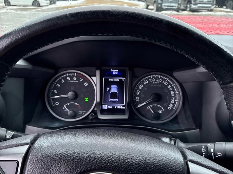 Toyota Tacoma * 4x4 Double Cab Auto * CARFAX * БЕЗ ПЪРВОНАЧАЛНА , снимка 8 - Автомобили и джипове - 52990851