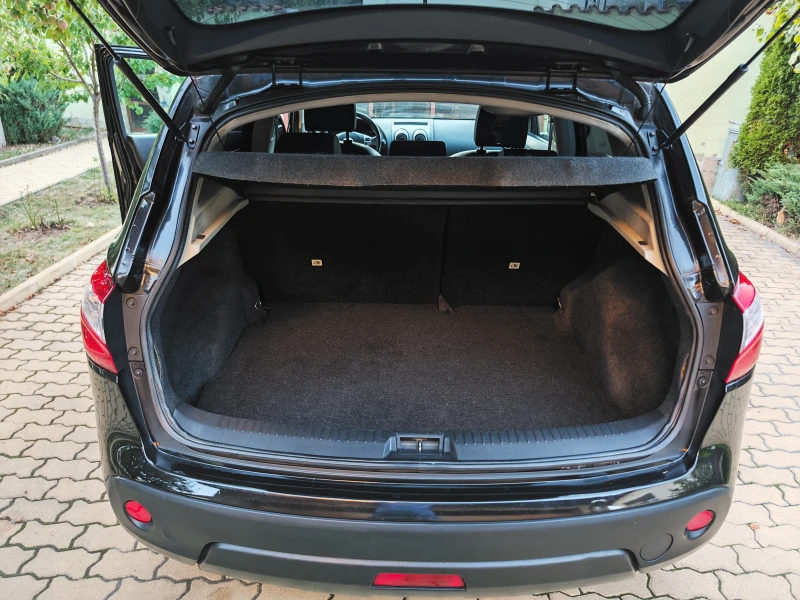 Nissan Qashqai 2.0 АВТОМАТ-КОЖА-НАВИГАЦИЯ-КАМЕРА, снимка 15 - Автомобили и джипове - 53235276