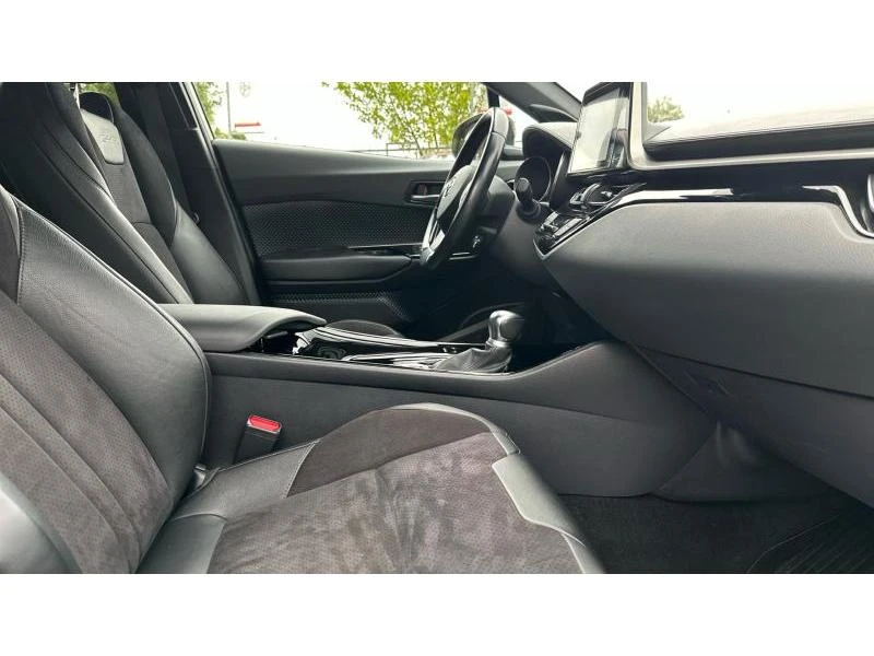 Toyota C-HR C-HR 1.8 HSD LINE EDITION - изображение 6