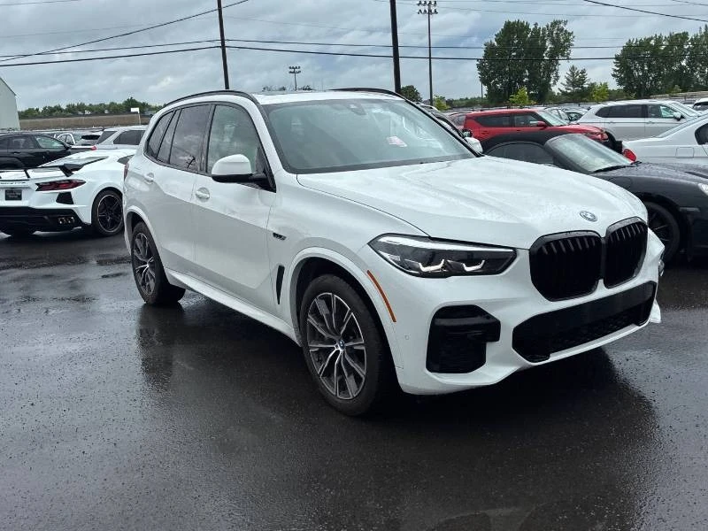 BMW X5 * xDrive45e * ВЪЗДУХ * PANO * АВТОКРЕДИТ, снимка 2 - Автомобили и джипове - 54983172