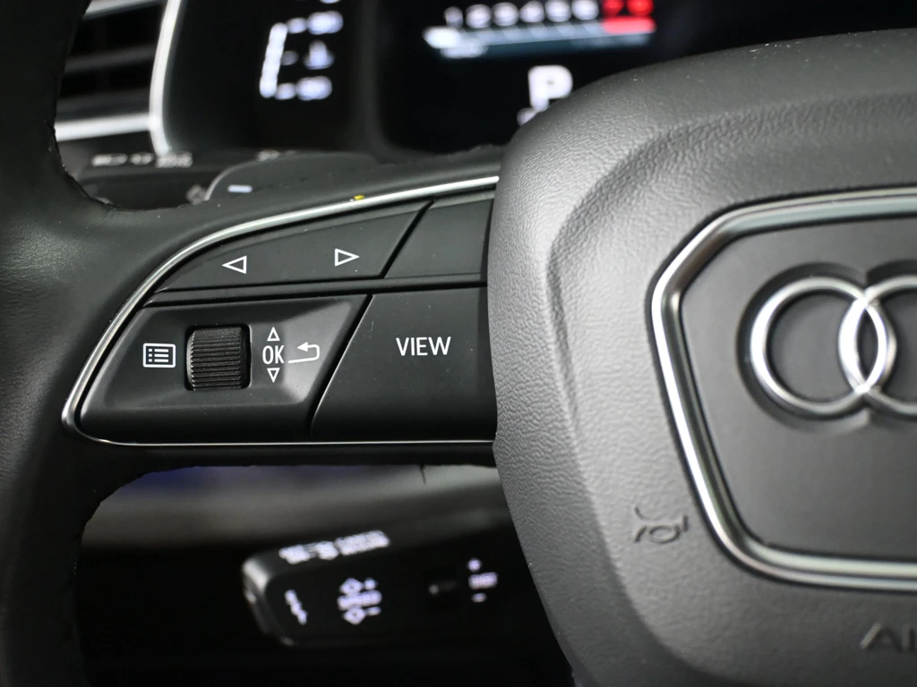 Audi Q7 Technik / ПАНО / ЛИЗИНГ / ЦЕНА до БГ, снимка 13 - Автомобили и джипове - 55396743