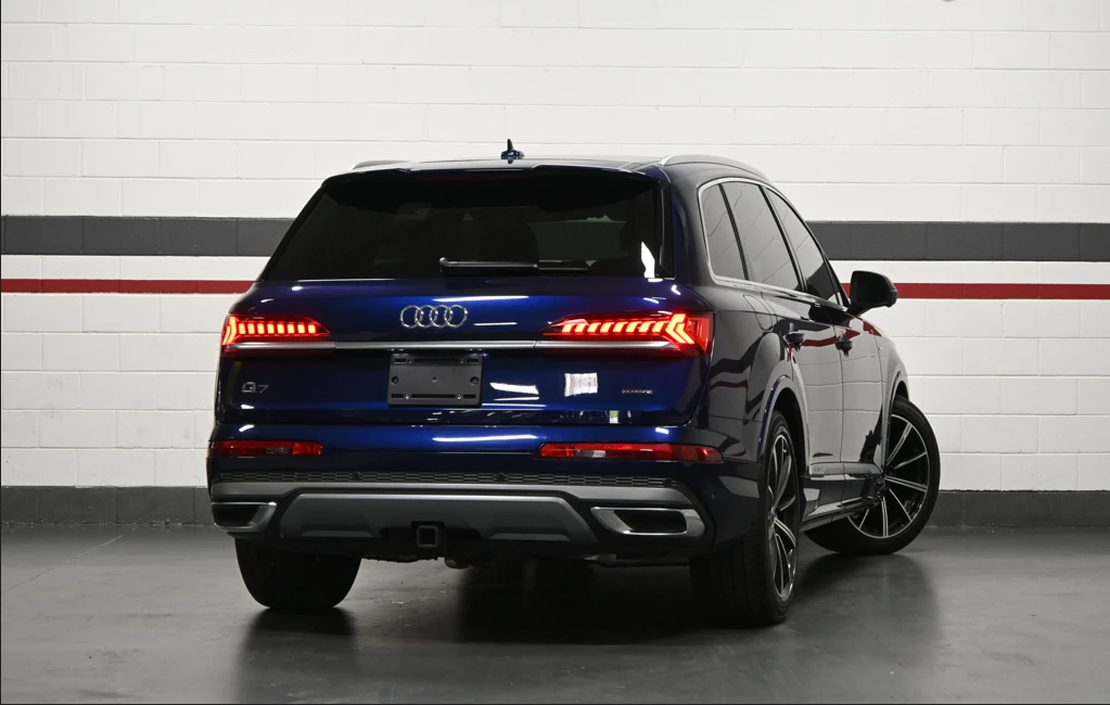 Audi Q7 Technik / ПАНО / ЛИЗИНГ / ЦЕНА до БГ, снимка 2 - Автомобили и джипове - 55396743