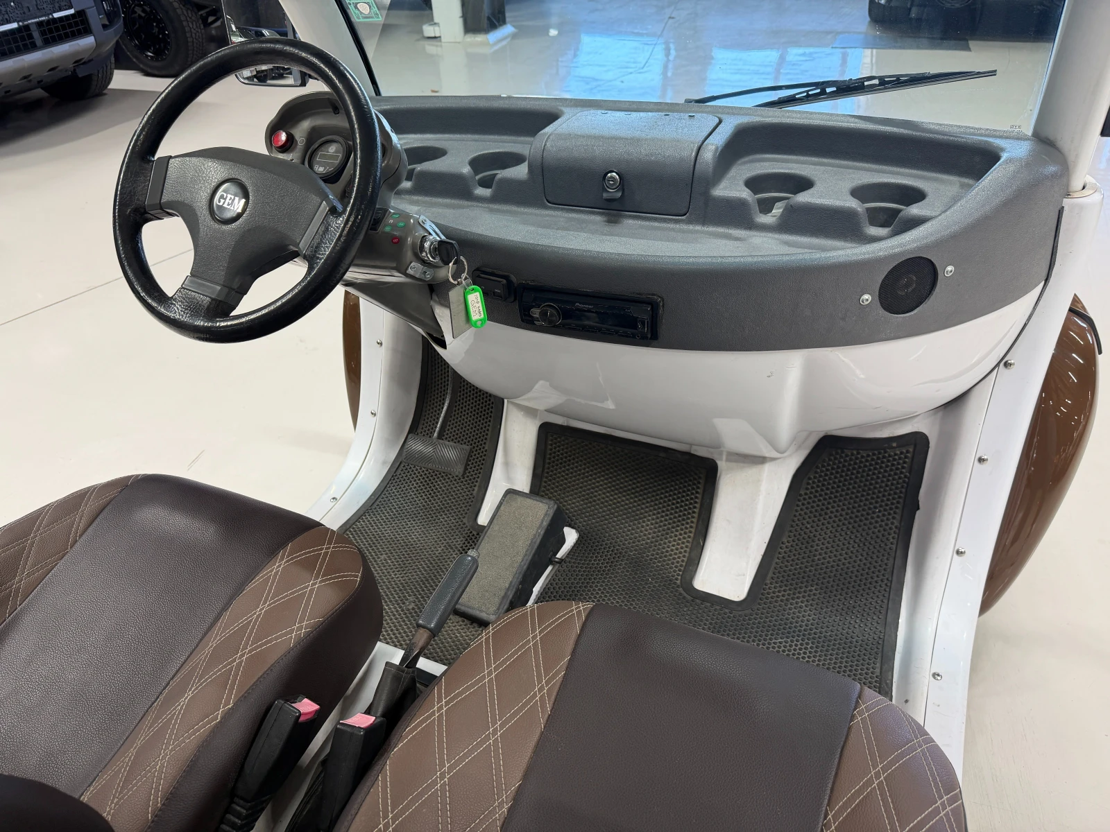 ����� 2002 Chrysler GEM 4 Passenger Electric Golf Cart | Mobile.bg � ����������� 10