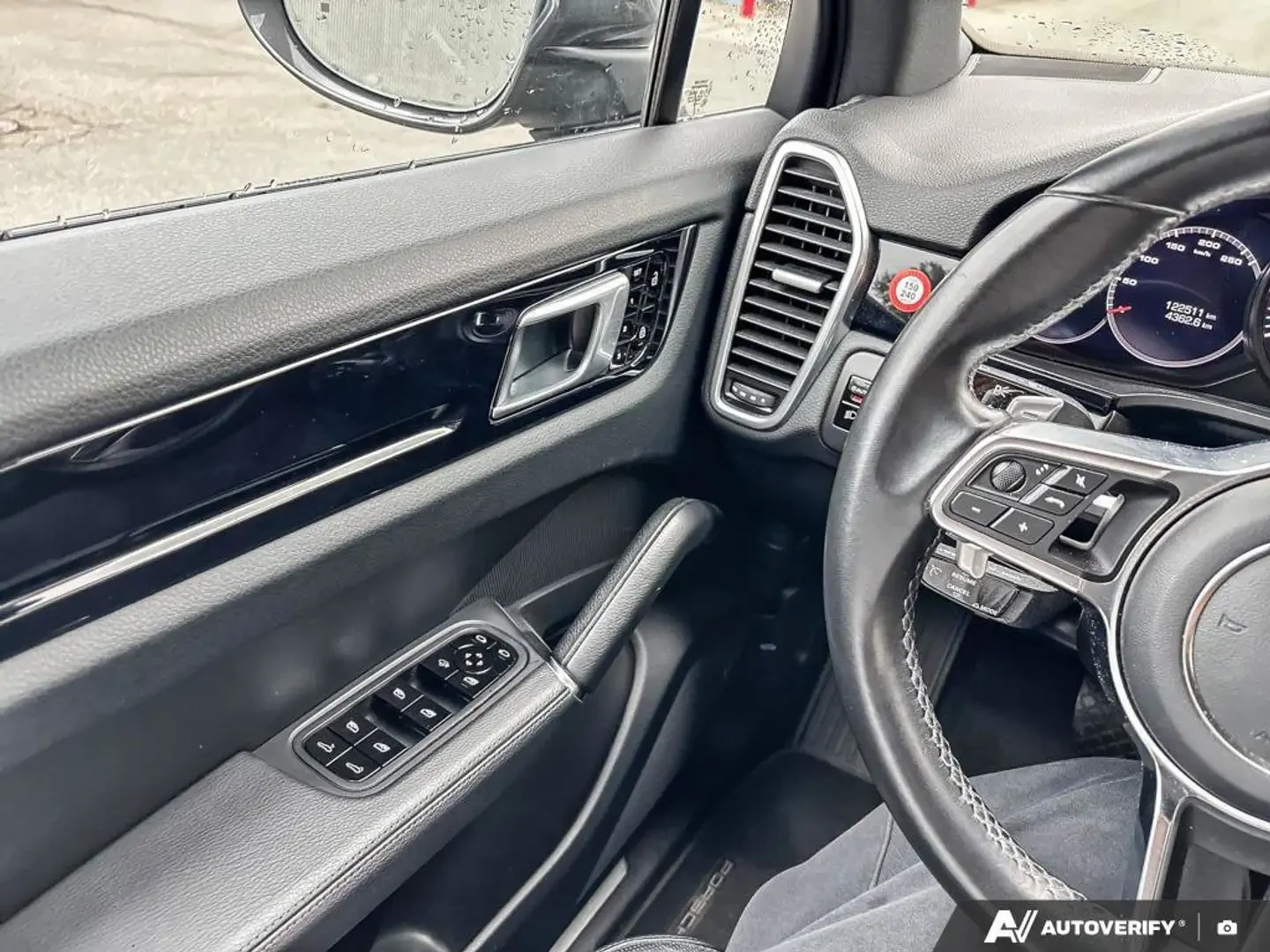 Porsche Cayenne 360КАМЕРА* ПОДГРЕВ* ОБДУХВАНЕ* LANE* ASSIST* , снимка 7 - Автомобили и джипове - 55982268
