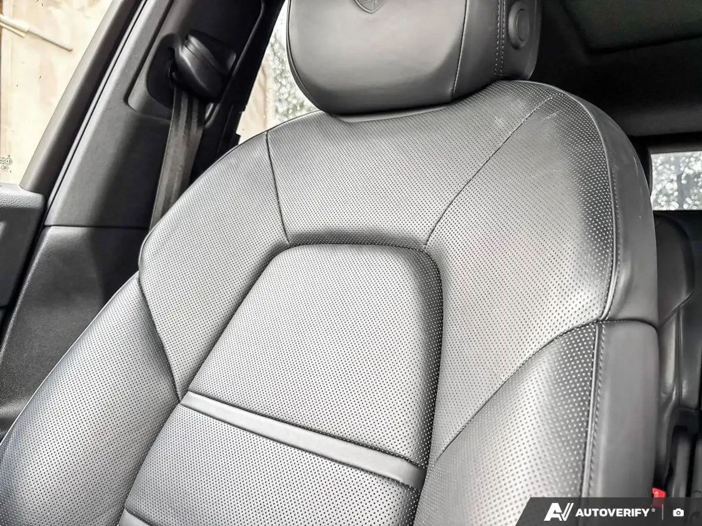 Porsche Cayenne 360КАМЕРА* ПОДГРЕВ* ОБДУХВАНЕ* LANE* ASSIST* , снимка 16 - Автомобили и джипове - 55982268