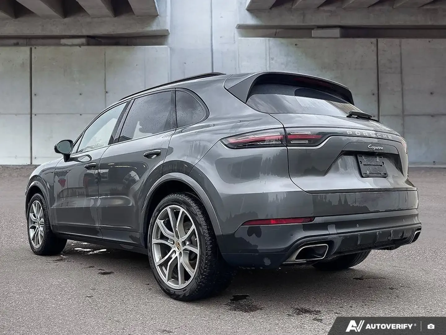 Porsche Cayenne 360КАМЕРА* ПОДГРЕВ* ОБДУХВАНЕ* LANE* ASSIST* , снимка 2 - Автомобили и джипове - 55982268