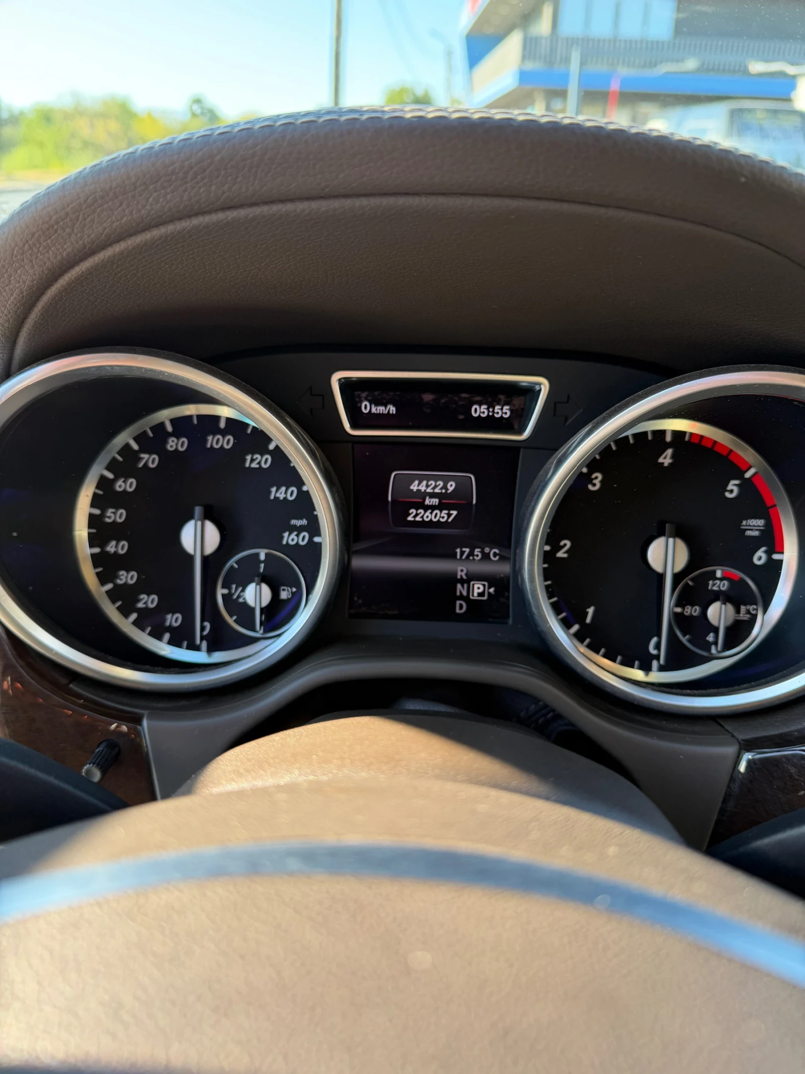 Mercedes-Benz GL 350, снимка 16 - Автомобили и джипове - 55994689